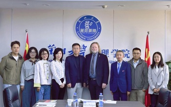 英国阿伯丁大学商学院一行来访管理学院