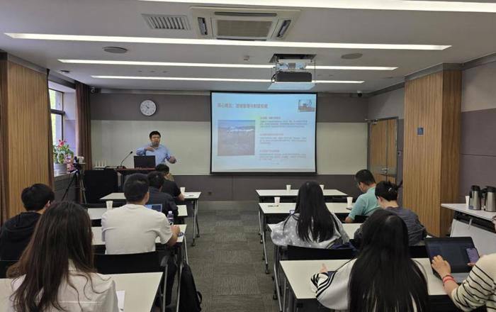 管理学院举办“历史+管理”学科交叉学术沙龙活动